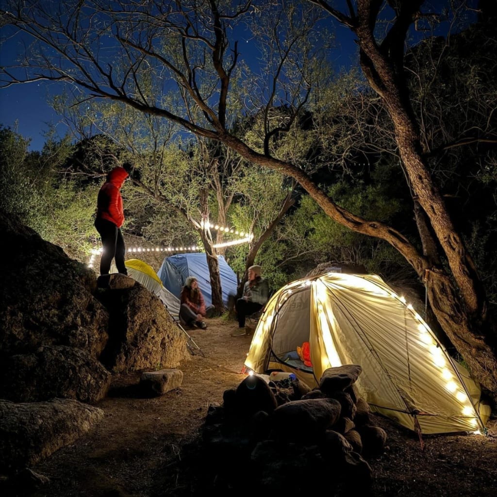 NomadiGlow - Rechargeable Light + 10m String Magic